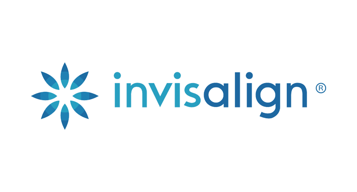 Invisalign recomendado por nuestros dentistas en barcelona